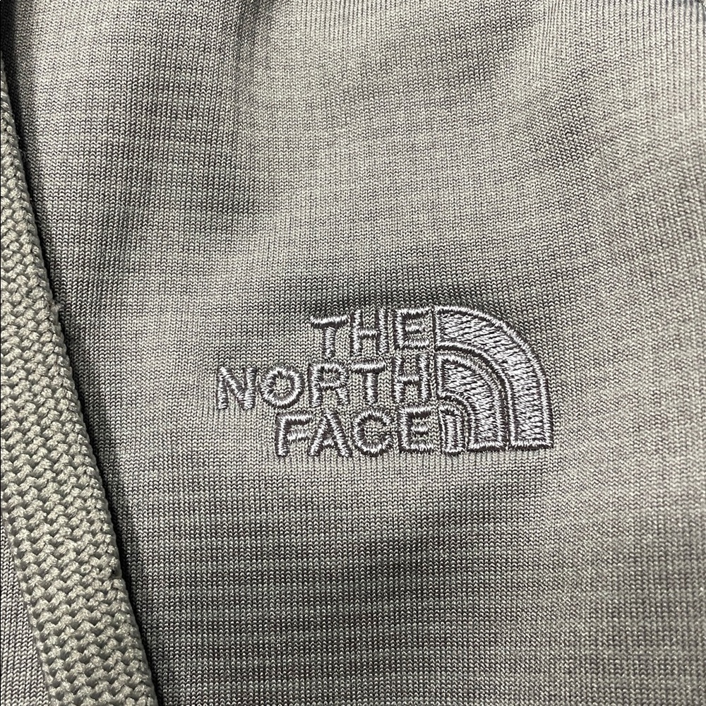 The North Face full zip Hooded Jacket - Picture 7 of 8